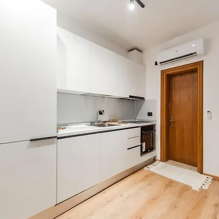 Coastal Pines Oasis By Ps Apartment Golem (Tirana)