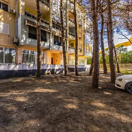 Coastal Pines Oasis By Ps Apartment Golem (Tirana)
